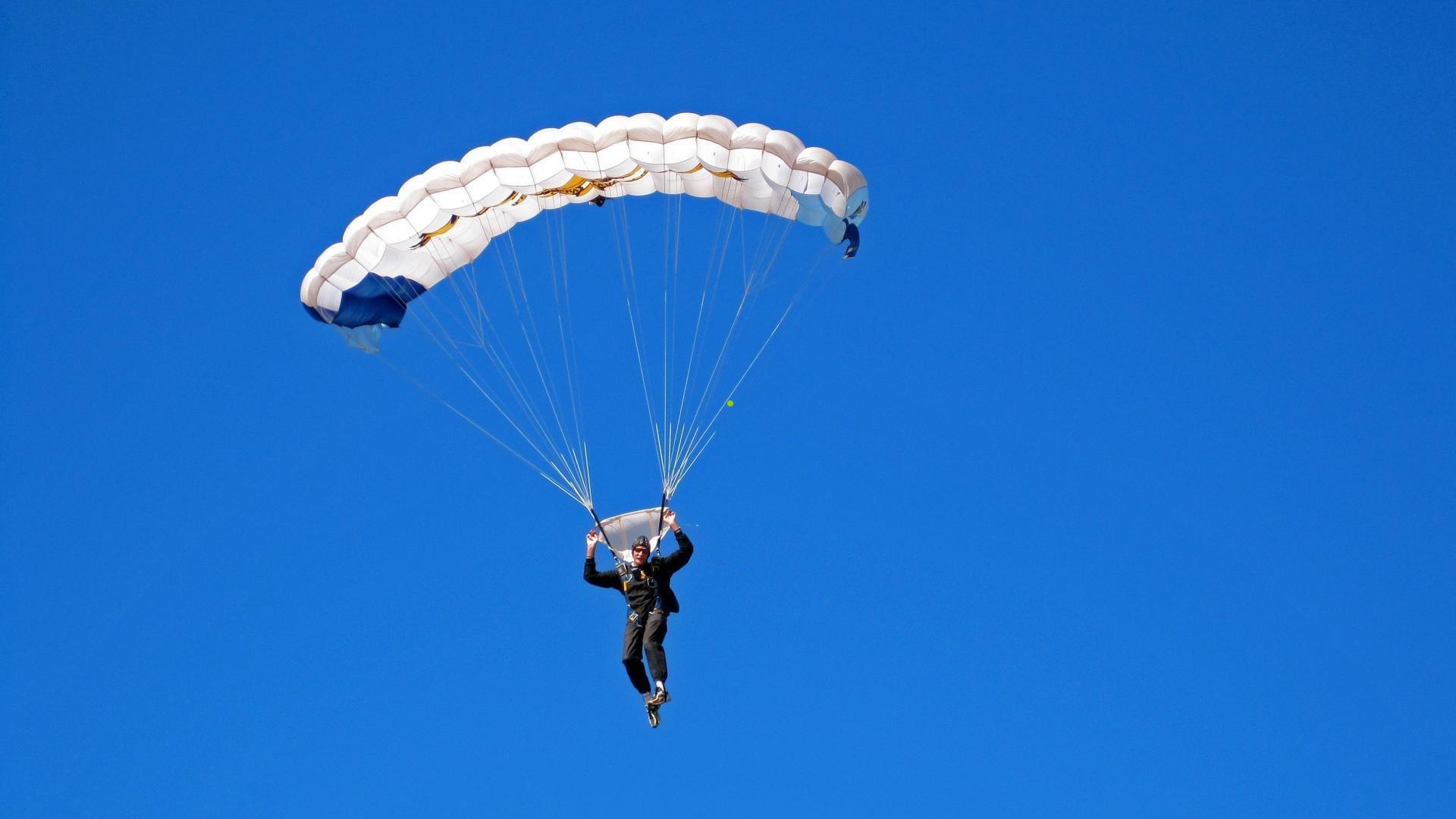 东山再起！成耀东执教国青满一年，誓言阅尽新人筑未来