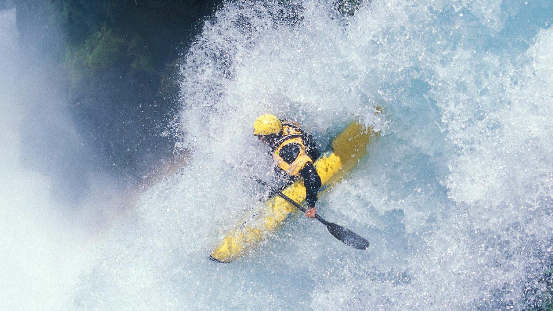 iG战队荣耀登顶LPL，Baolan代言洛皮肤点燃电竞激情